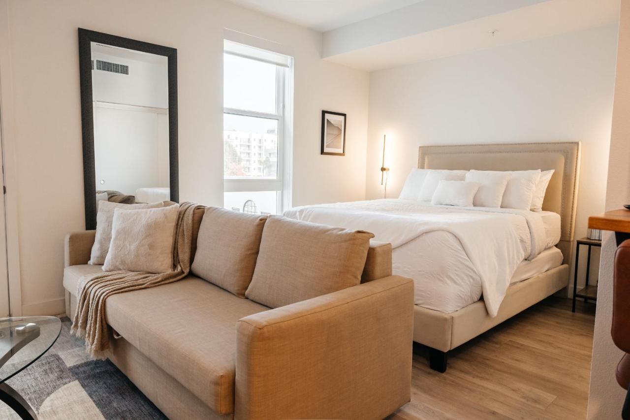 Elegant Apartment In The Heart Of Hollywood Лос Анджелис Екстериор снимка