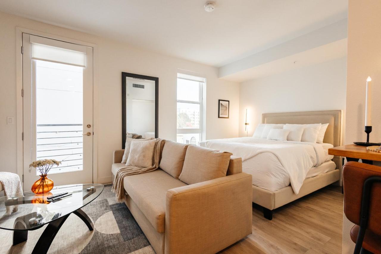 Elegant Apartment In The Heart Of Hollywood Лос Анджелис Екстериор снимка
