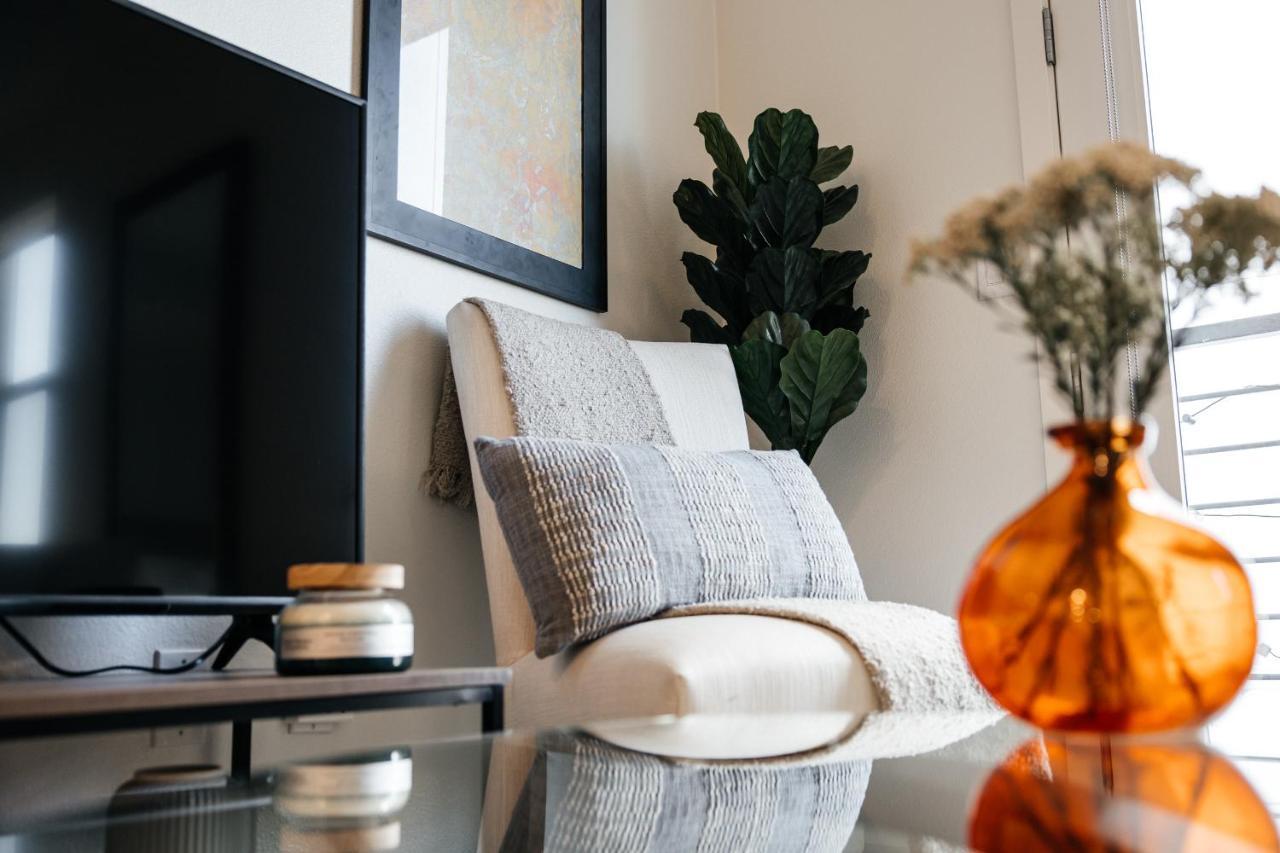 Elegant Apartment In The Heart Of Hollywood Лос Анджелис Екстериор снимка
